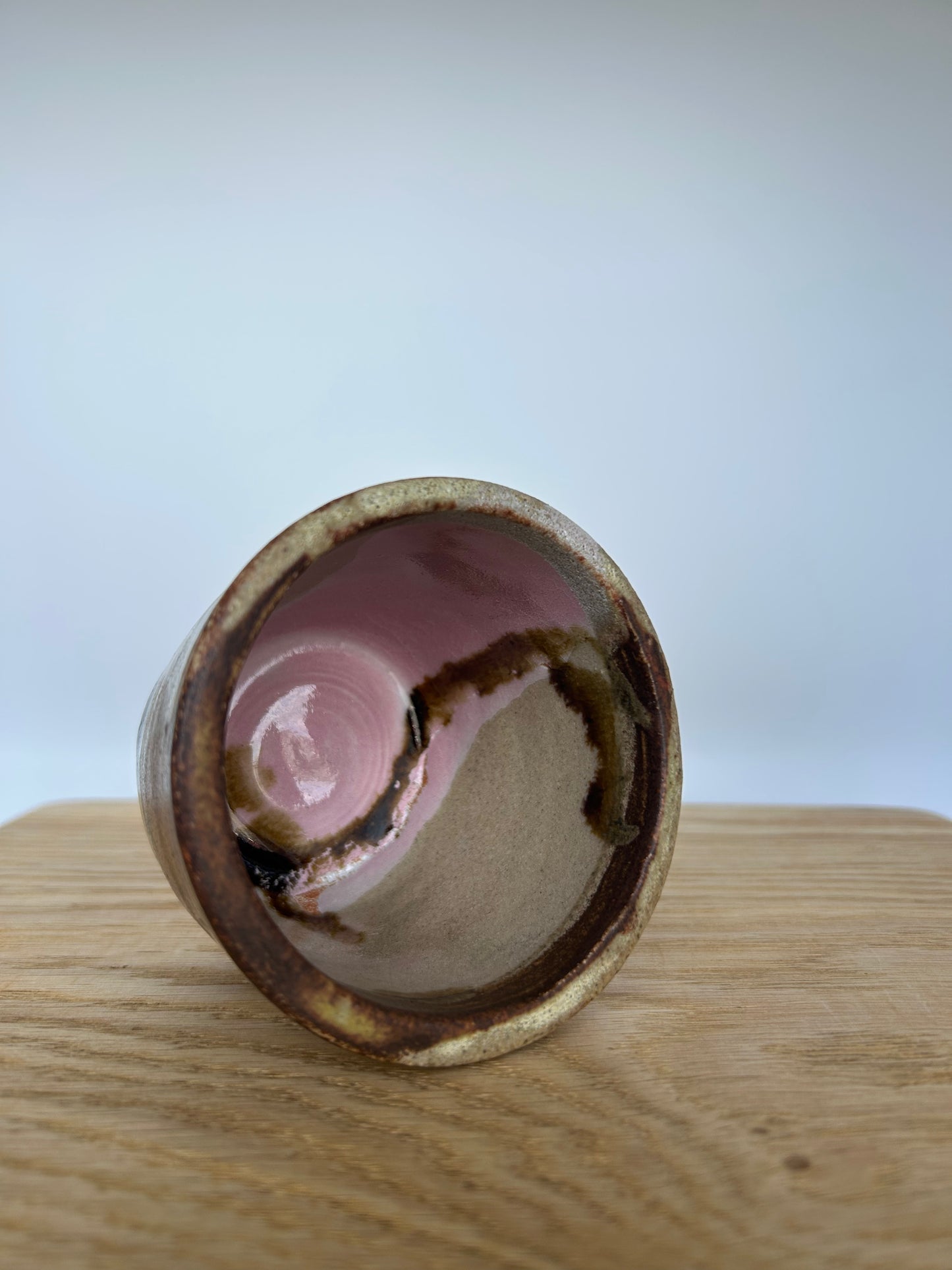 Ceramic handless mug